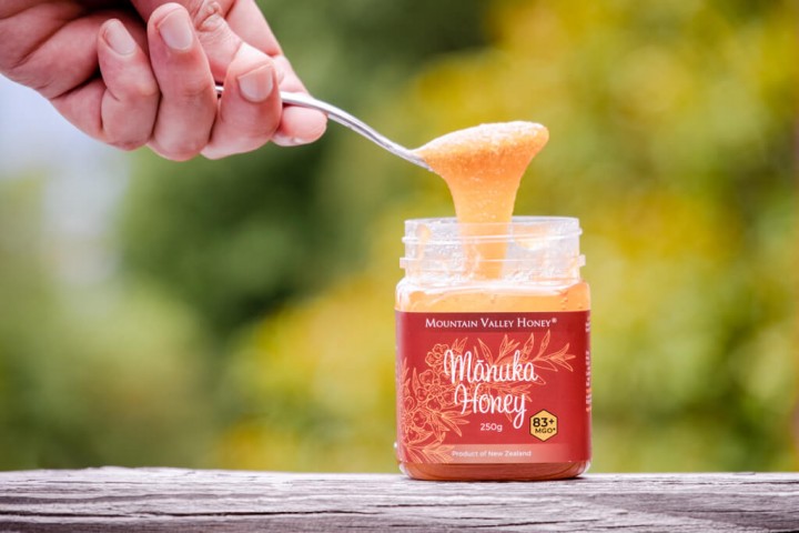 Raw Manuka Honey Mountain Valley Spoonful MGO 83