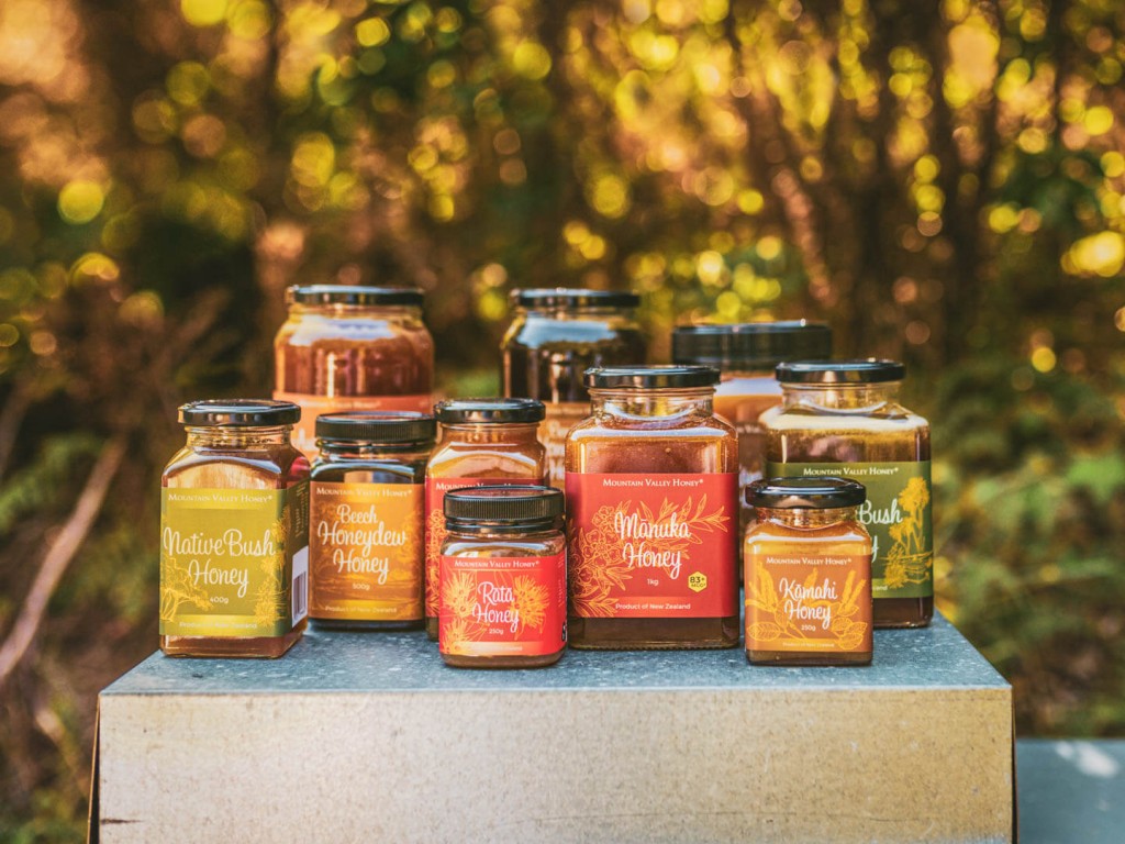 raw honey from new zealand including manuka honey