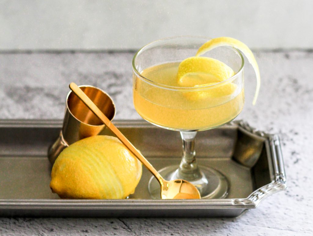 Bee's Knees Cocktail Recipe with Kāmahi Honey